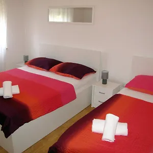 https://apartments-klanac-zadar.hotelinzadar.com